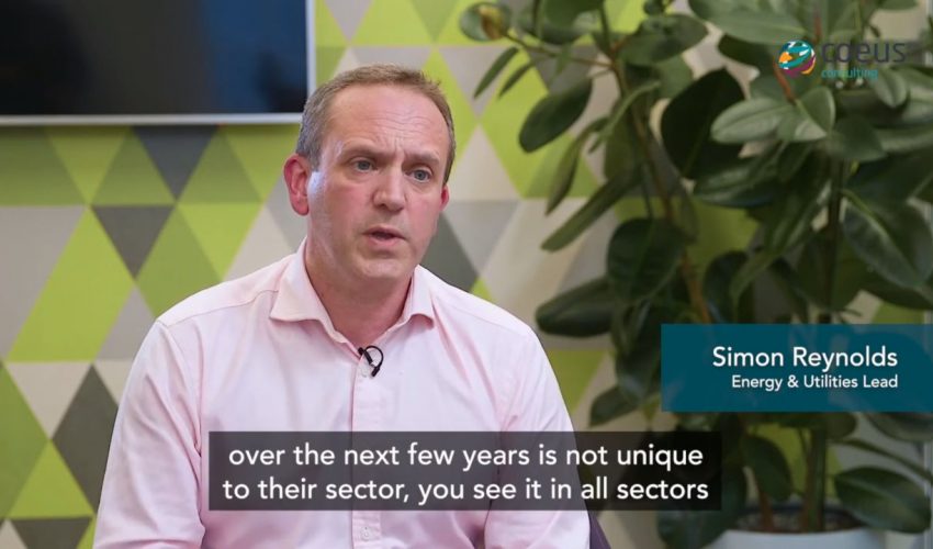 How can IT departments at Energy companies deal with challenges such as M&A and decarbonisation?