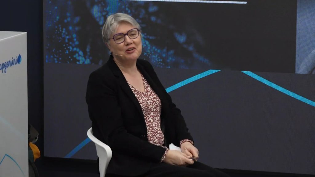 Bridging Digital Continuity And Augmented Intelligence Business Tv