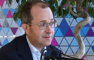 Decarbonising complex industries