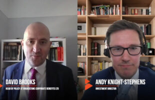 Performance and VFM & Ping-Pong! | Pensions in 10