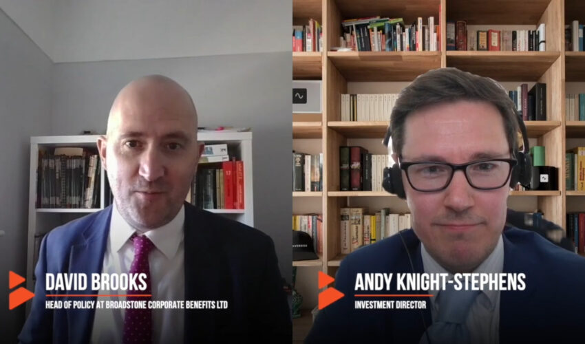 Performance and VFM & Ping-Pong! | Pensions in 10